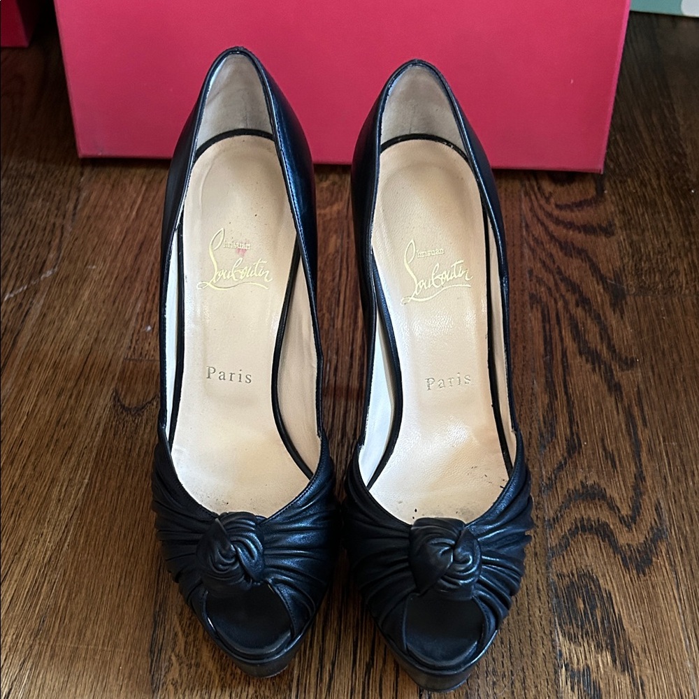 Christian Louboutin Black Knotted Jenny Heels peep toe size 39 EU